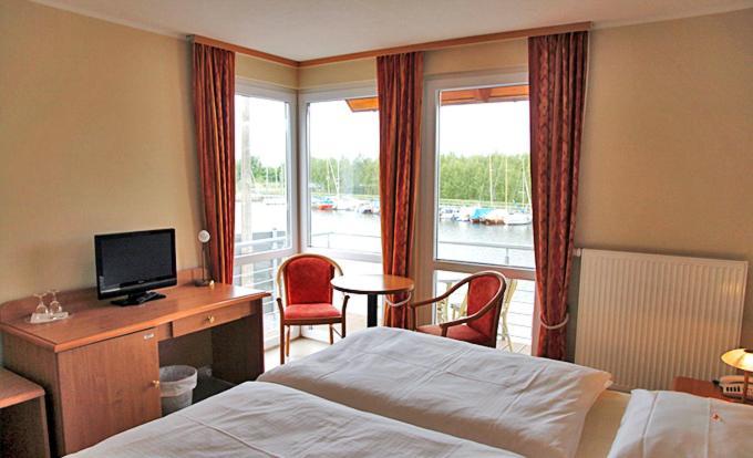 Hotel Zur Bruecke Greifswald Rom bilde
